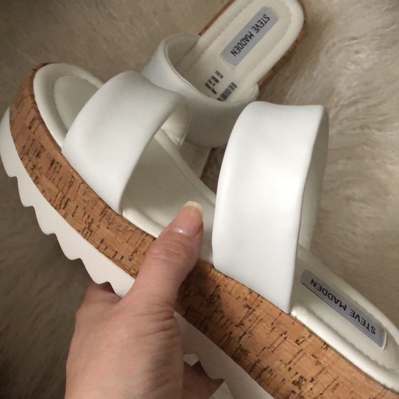 Steve Madden Defuse Leather Wedge Slide Sandals - Picture 4 of 8